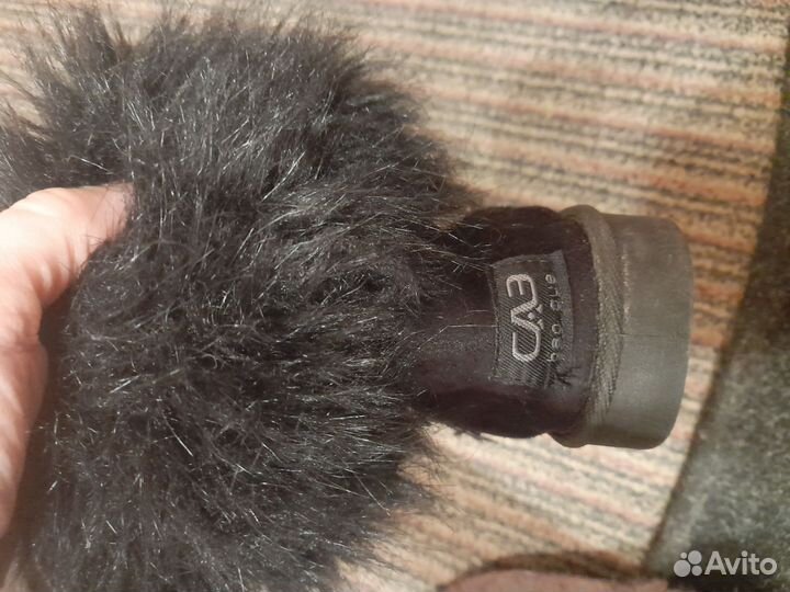 Зимние угги для девочки. Размер 32