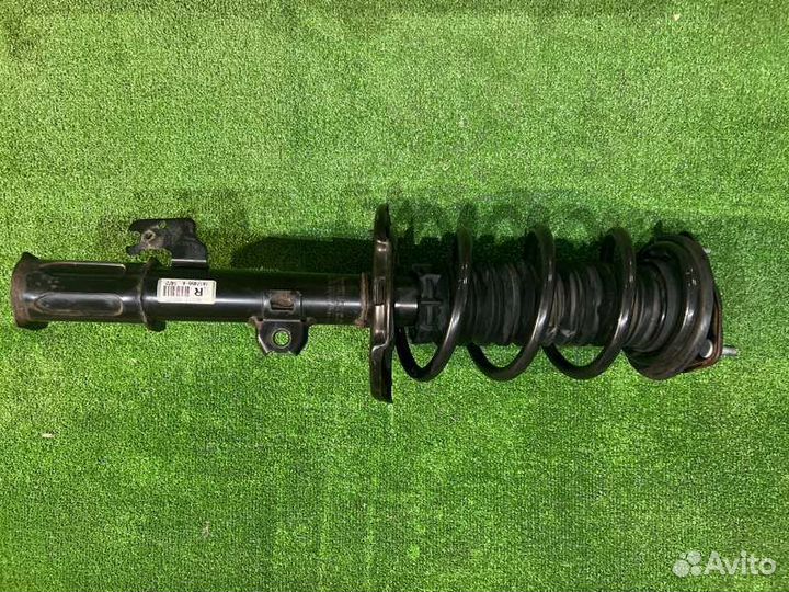 Амортизатор подвески передний правый Lexus Rx450H