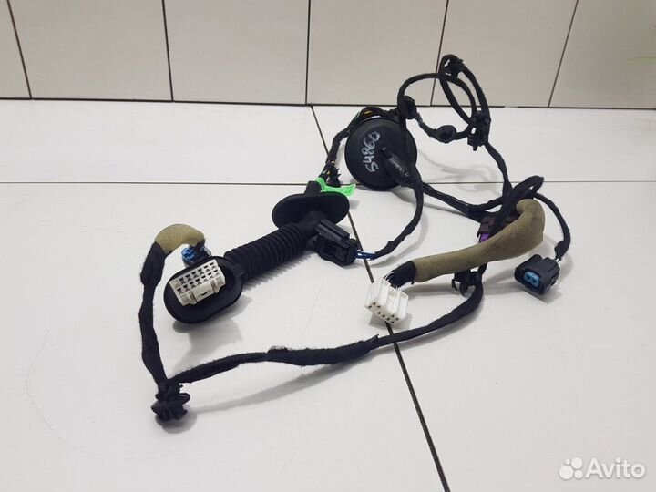 Проводка двери задней правой (Changan CS35plus)