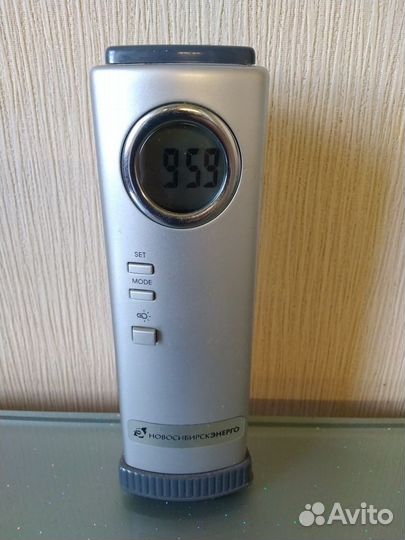 Часы настольные электронные с фонариком