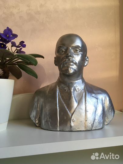 Бюсты В.И. Ленина