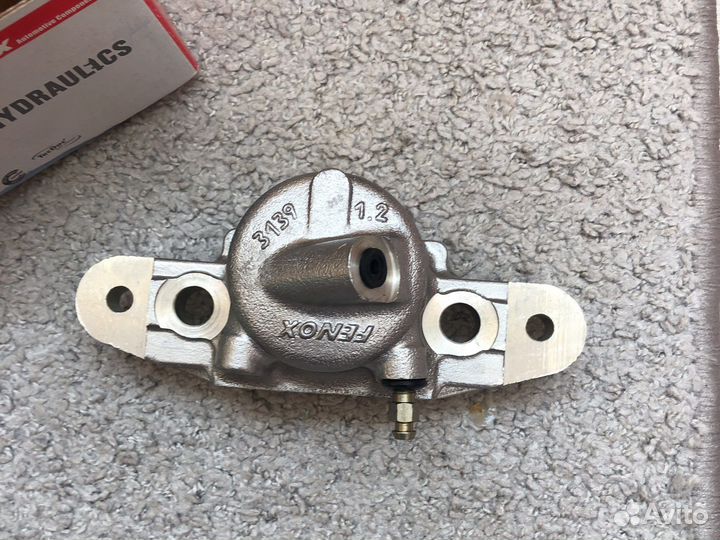 Цилиндр колесный передний