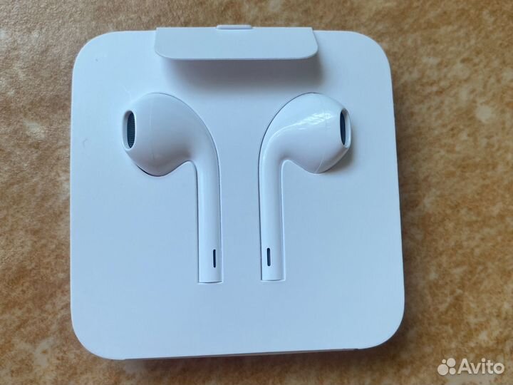 Наушники apple