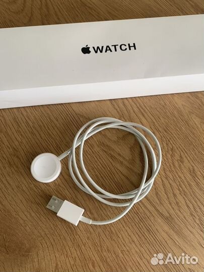 Смарт-часы Apple Watch SE 44mm