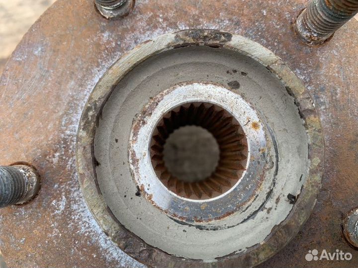 Кулак поворотный передний правый Kia Soul AM G4FG