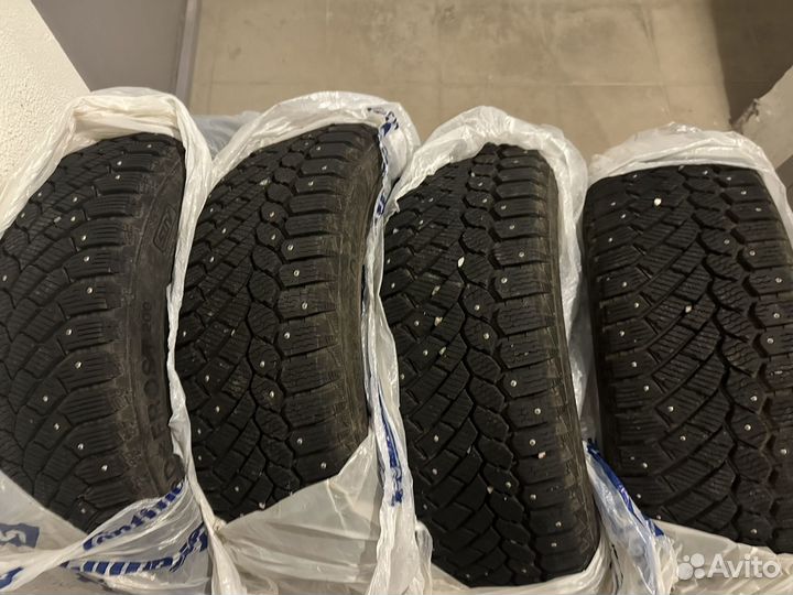 Gislaved Nord Frost 200 SUV ID 215/60 R17
