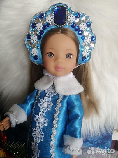 Кукла в наряде Снегурочки (молд Лиу)