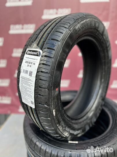 Continental ContiPremiumContact 5 215/55 R17 94W