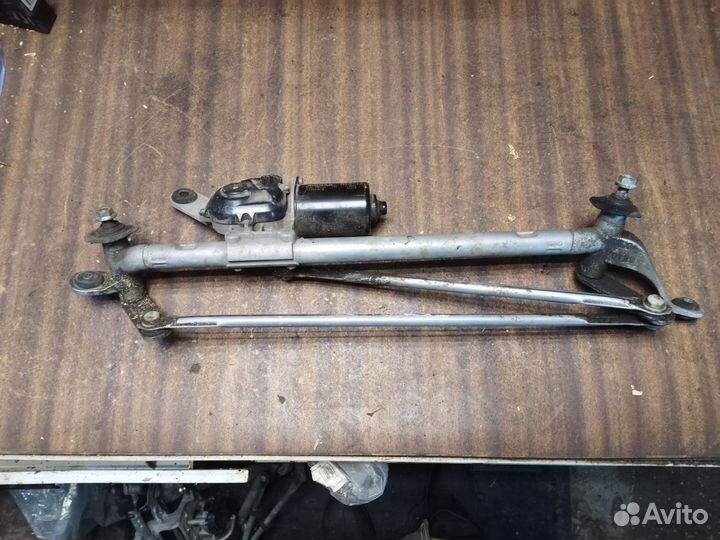 Трапеция стеклоочистителя Nissan Teana J31