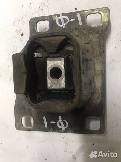 Опора кпп Ford Focus 1 98AB7M121