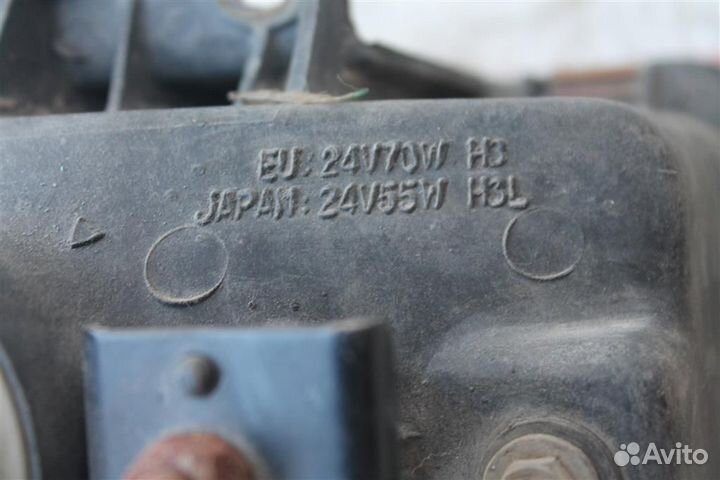 Фара противотуманная левая