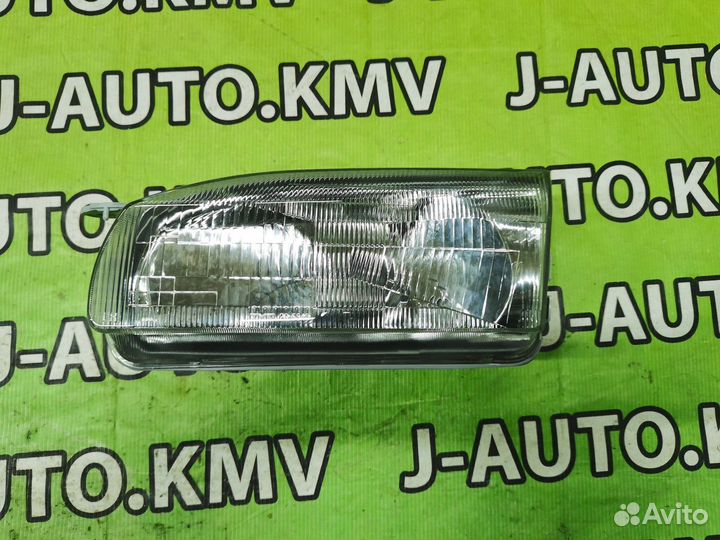 Фара Toyota Corolla