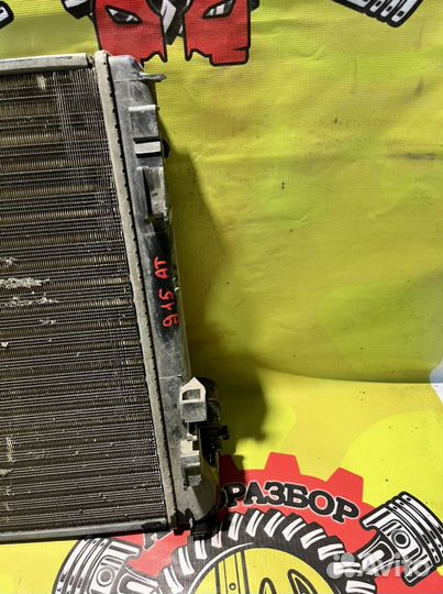 Радиатор охлаждения Nissan Almera G15