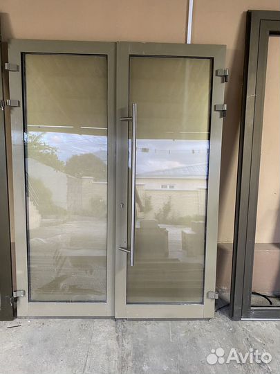Алюминиевые двери бу