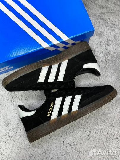 Кроссовки Adidas special