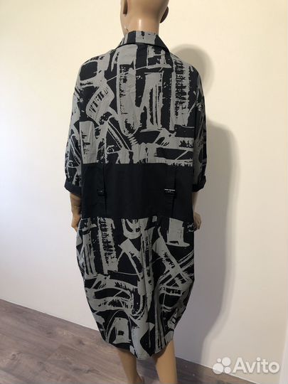 Платье рубашка плащ серо-чёрный рисунок