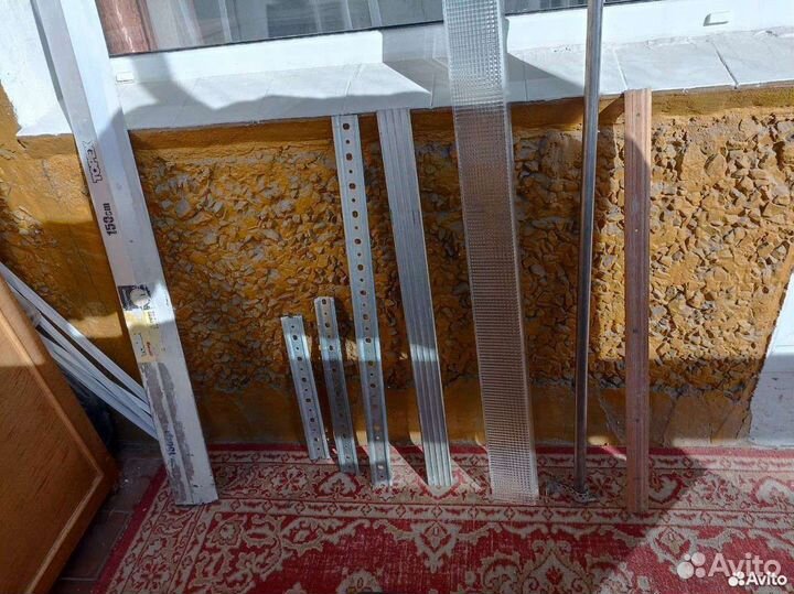 Товары и рейлинги для кухни