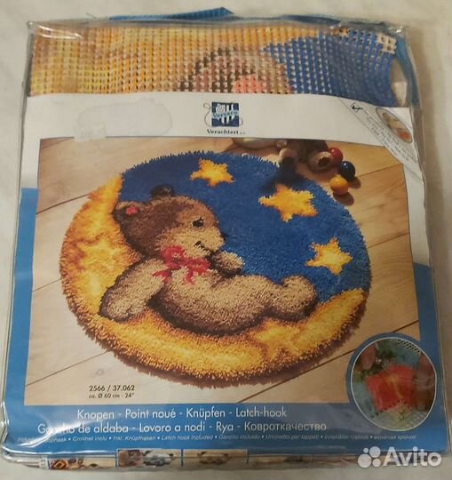 Вышивки пряжей и крючком фирмы Vervaco