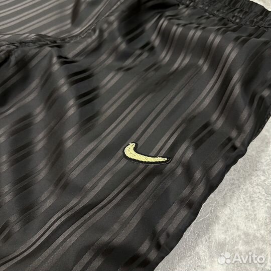 Штаны широкие спортивные Nike