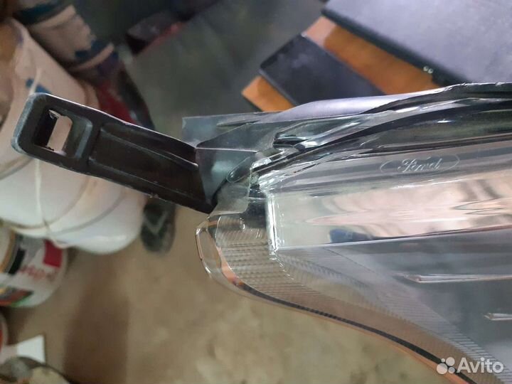 Фара правая Ford tourneo custom ксенон