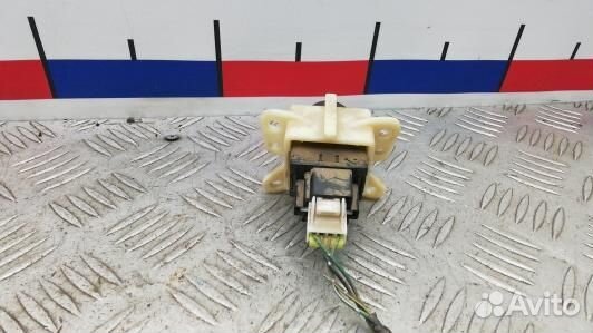 Кнопка аварийки mitsubishi L200 K4T (XML17I501)