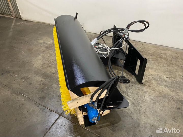 Мини-погрузчик ЧЕТРА МКСМ 800М, 2023