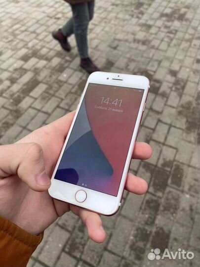 iPhone 7, 32 ГБ