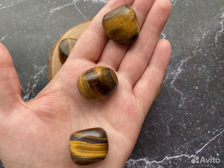 Тигровый глаз натуральный камень
