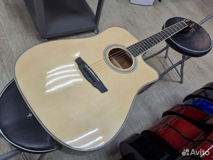 Гитара электроакустическая с подключением дредноут