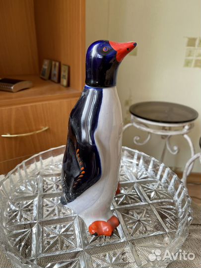 Графин «Пингвин». Фарфор, роспись. 1960-е г. СССР