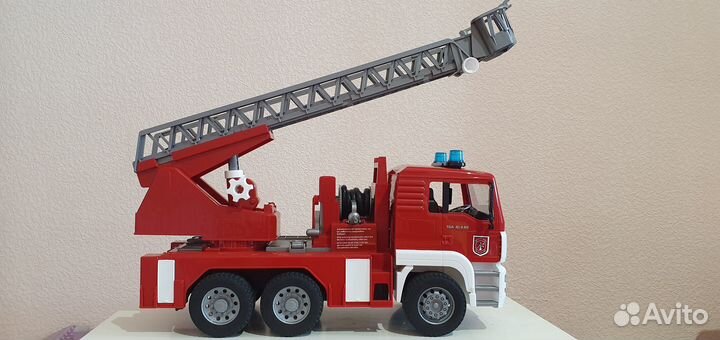 Пожарная машина Bruder