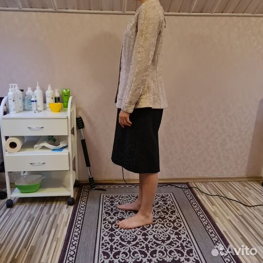 Продам костюм новый женский