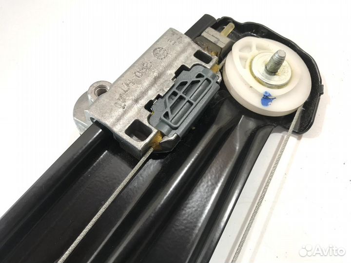 Стеклоподъемник задний левый BMW 5 E60