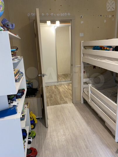 2-к. квартира, 42 м², 5/5 эт.