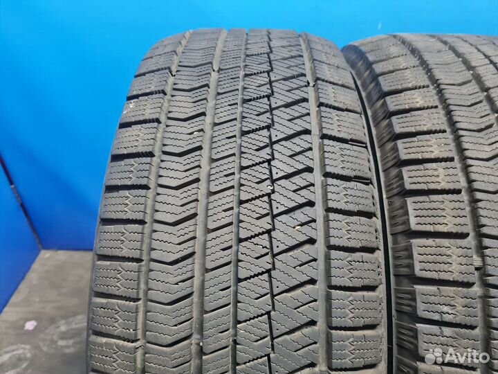 Bridgestone Blizzak VRX2 225/55 R17 97R