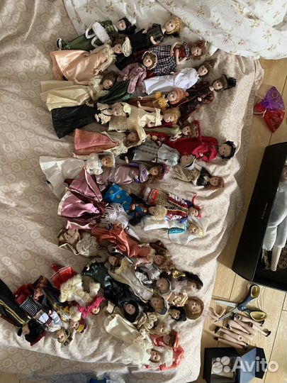 Кукла фарфоровая коллекционная