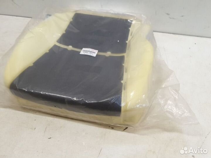 Подушка сиденья передняя правая Toyota Land