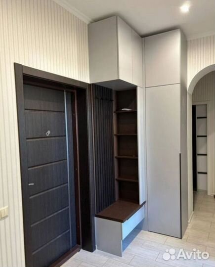 Шкаф прихожая новая