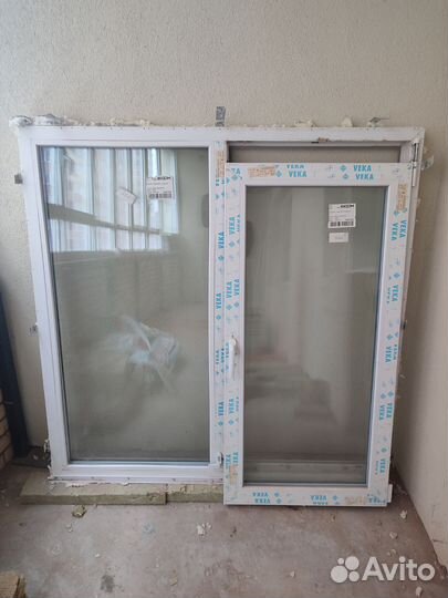 Пластиковое окно с дверью