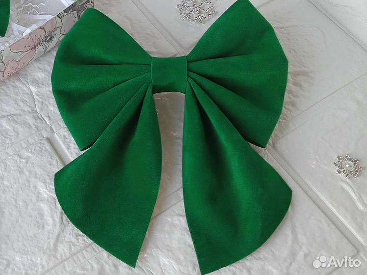 Большой бант на заколке