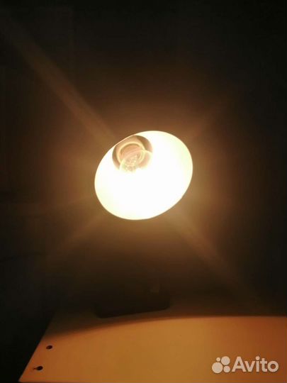 Лампа настольная