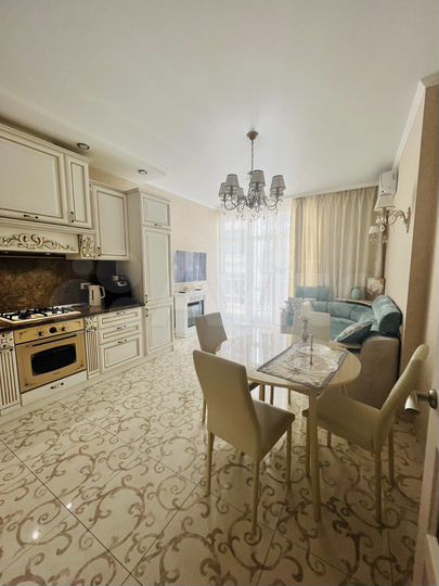 2-к. квартира, 78 м², 2/5 эт.