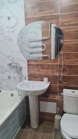 2-к. квартира, 43 м², 1/4 эт.