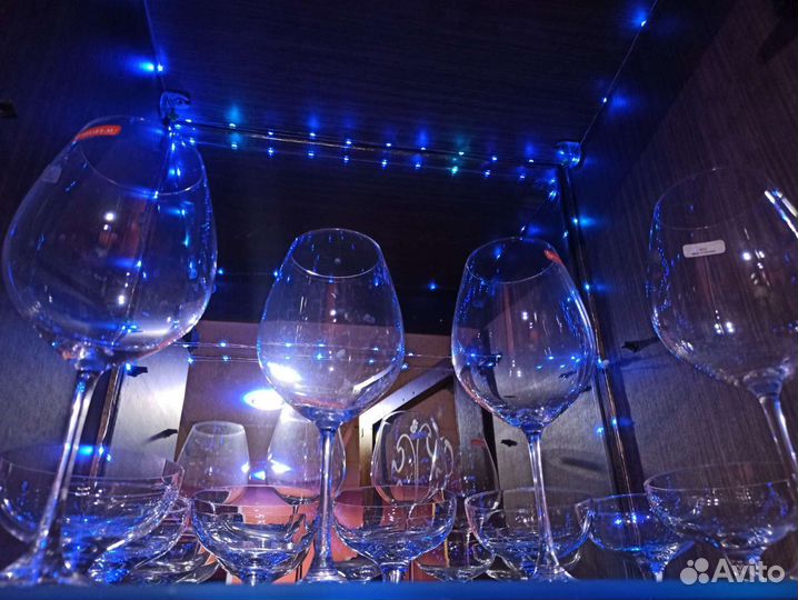 Винные бокалы