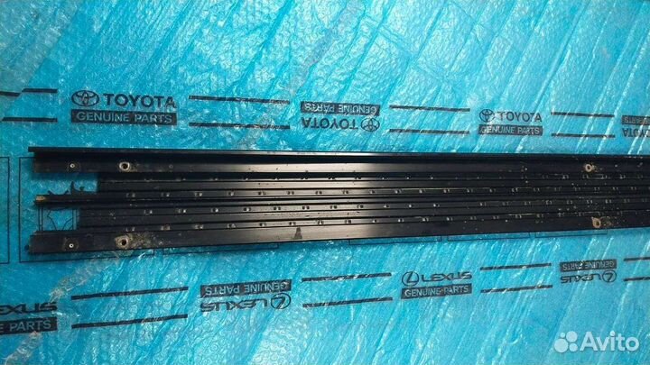 Подножка правая Ленд Крузер 200 07-12