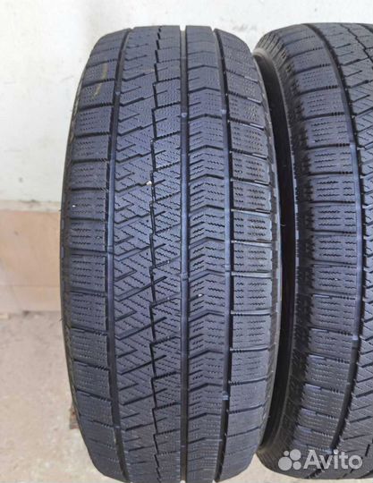 Bridgestone Blizzak VRX2 205/65 R15 97S