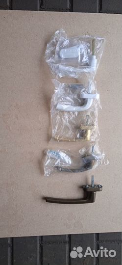 Ручки оконные