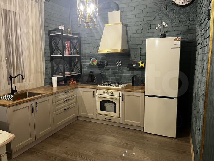 2-к. квартира, 50 м², 2/3 эт.