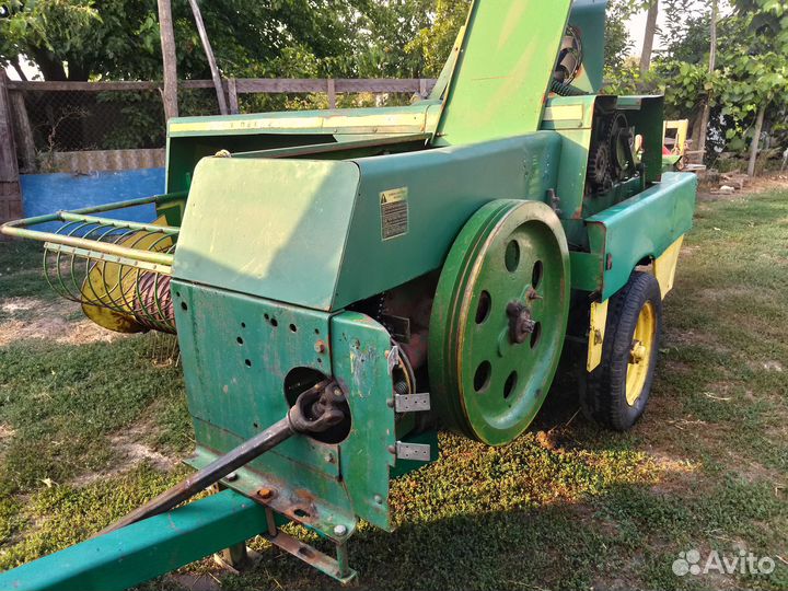 Пресс-подборщик John Deere 332 A, 1997