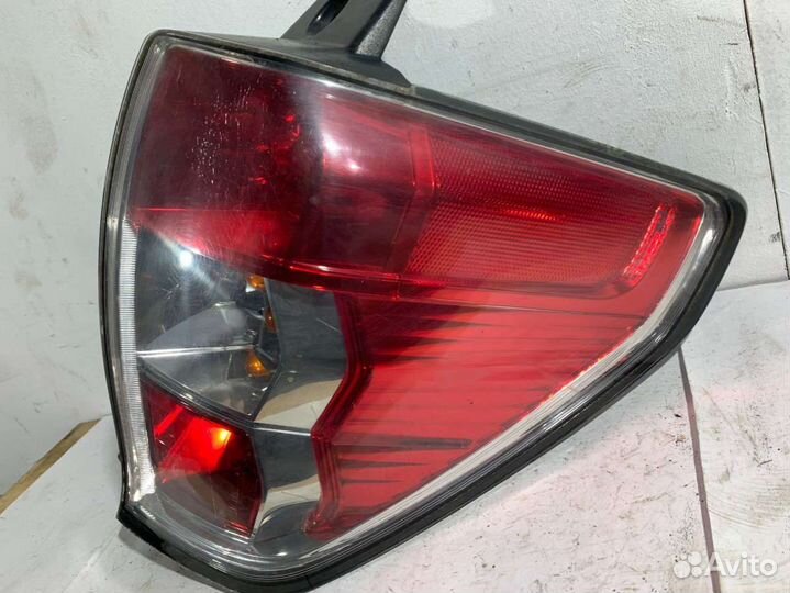 Фонарь задний правый Subaru Forester SH 22020046